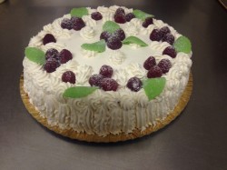 Framboisier (génoise, crème pâtissière, framboise, chantilly )