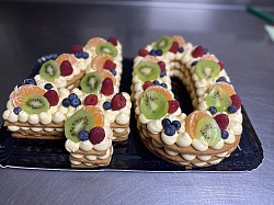 Number cake fruits